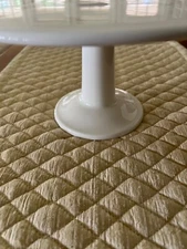 Wedgwood Grand Gourmet Simply White bone china cake stand, England. 6 high