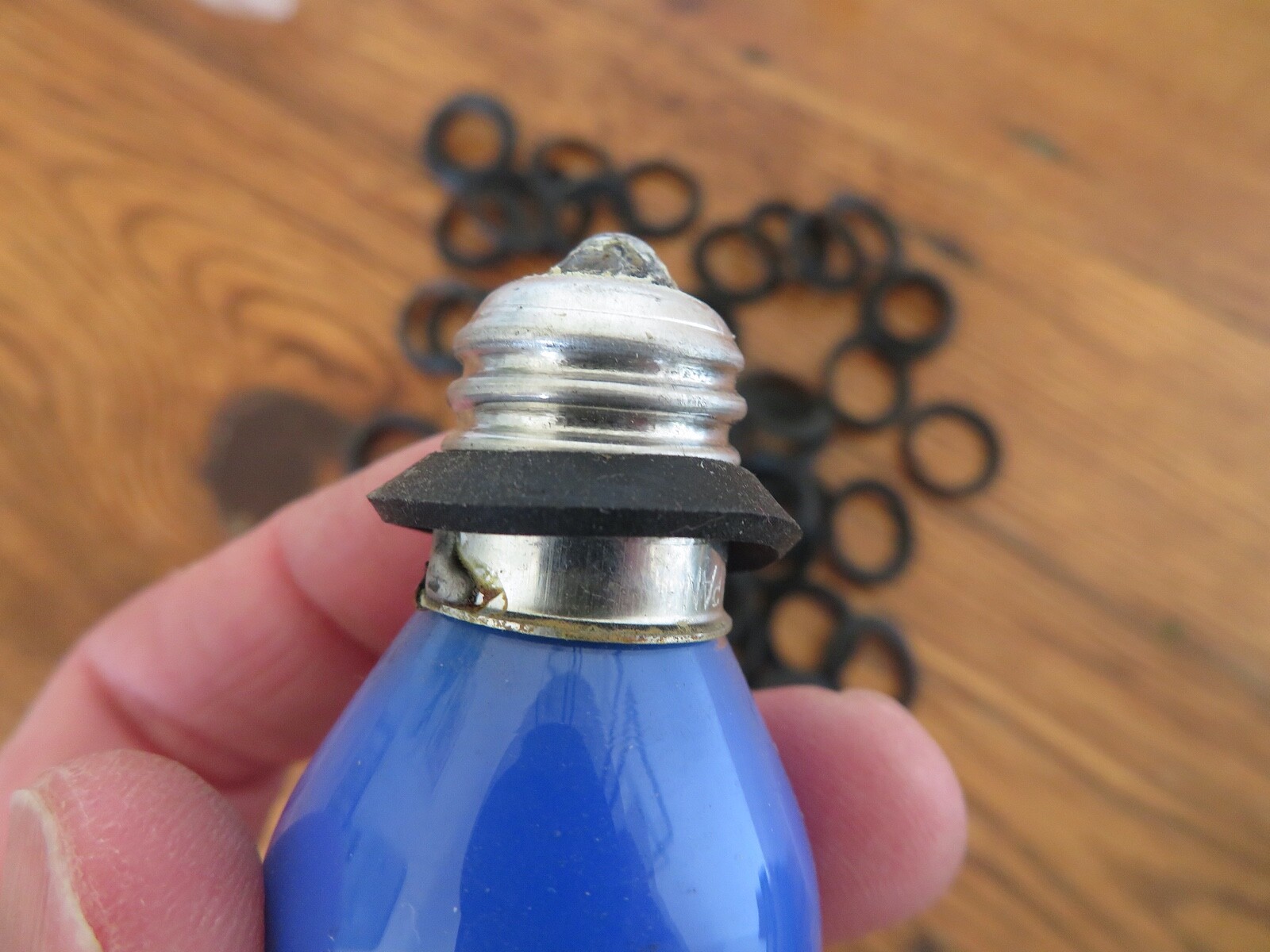 Vintage C9 Christmas Swirl Light String Black Rubber Socket Seals Noma