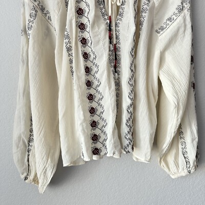 トップス louren embroidery cachecoeur blouse louren embroidery cachecoeur blouse