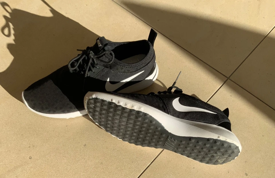 nike juvenate Damen sneaker schwarz Gr. 40 US 8,5 UK 6 - Bild 3 von 4