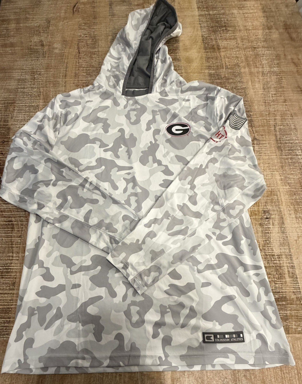Georgia Bulldogs Men’s XL Colosseum Camo Hooded Shirt