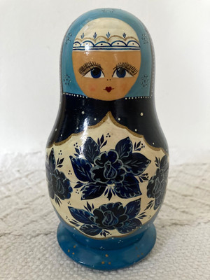 Seltene VINTAGE blaue Matroschka Puppe mit Hijab H 16 cm signiert ZIMINA A A 1994r