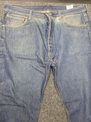 Levis 501 Jeans Mens 36x31 Blue Denim Straight Leg Button Fly Medium Wash