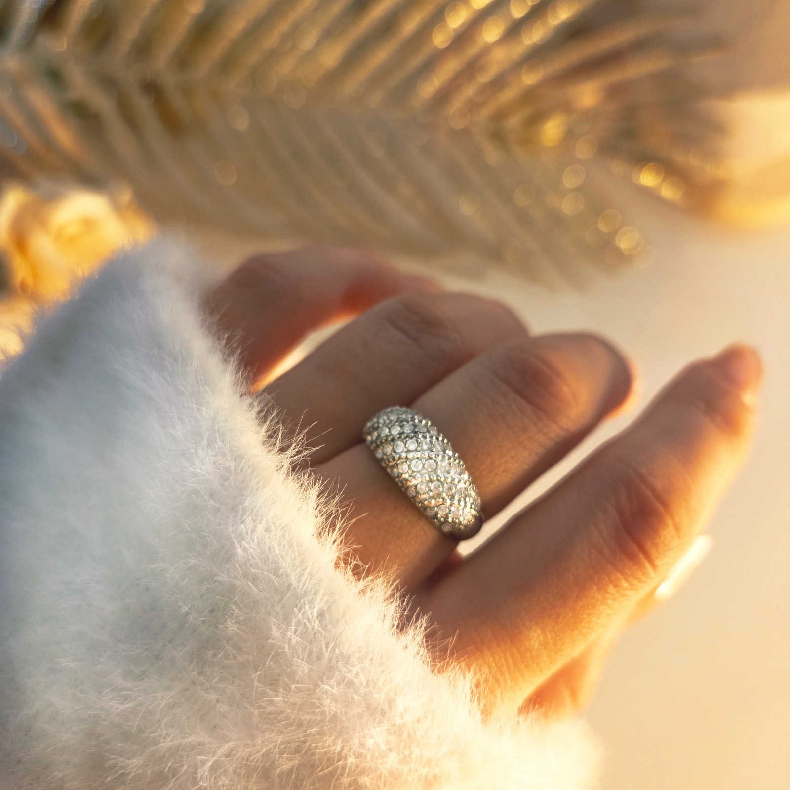 Bague femme large pavée argentée acier inoxydable anneau brillant