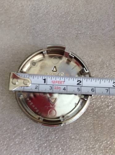 (1) TOYOTA WHEEL CENTER CAP HUB CAPS OEM 8840 #14A - Picture 4 of 4