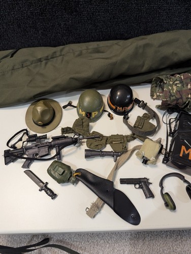 1990s GI Joe Bundle, Lot. 3 12-in GI Joes. Mp, Normandy Paratrooper, Army Drill - Picture 15 of 23