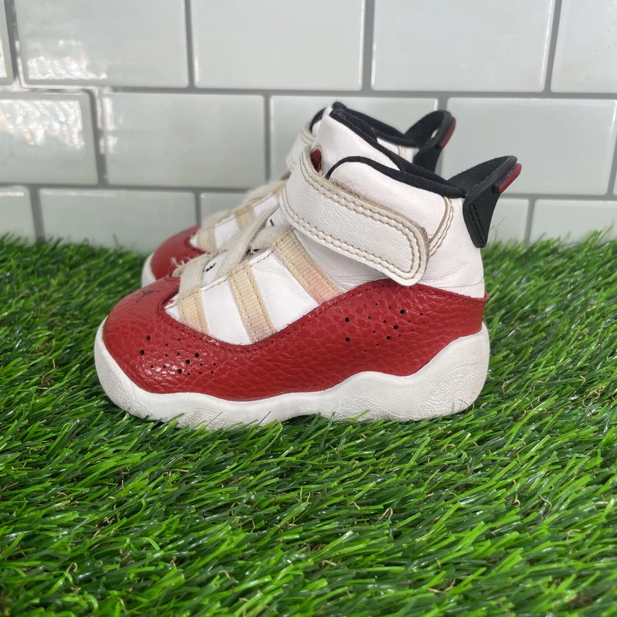 Red and white jordans for toddlers clearance