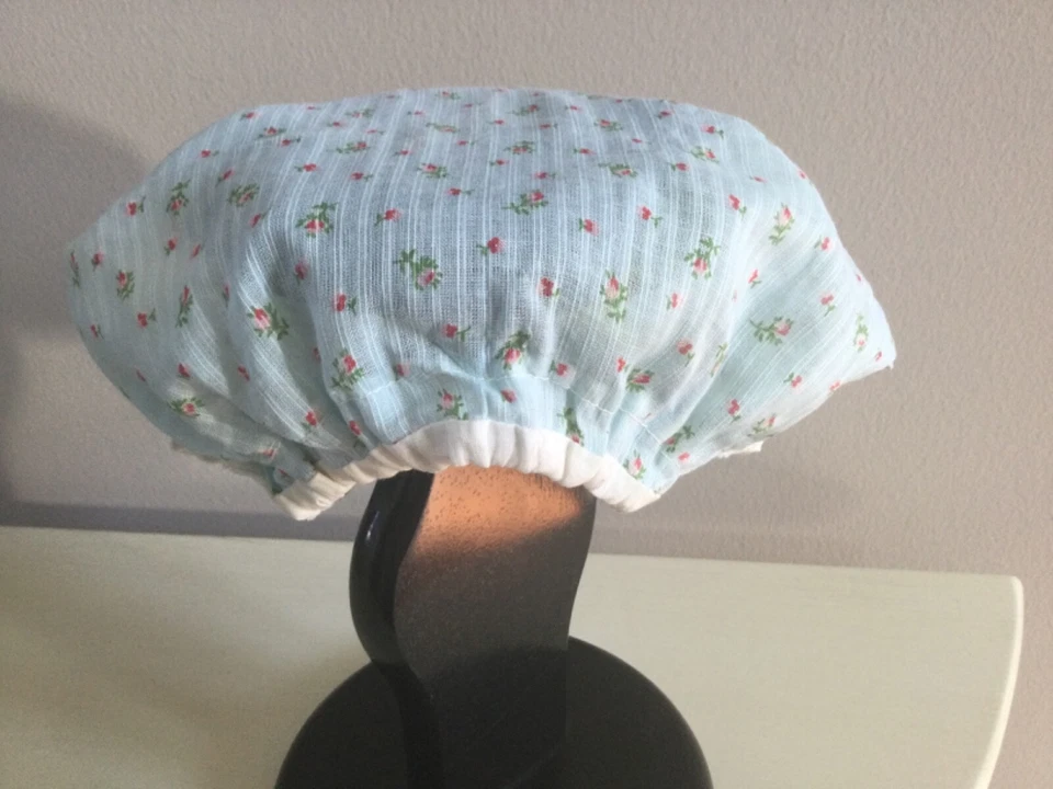 SOMBRERO BEBÉ DIMITY VINTAGE AÑOS 40 1950 Azul Rosebud Ojales Espalda Elástica ¡EL MEJOR NUNCA! Foto 2 de 4