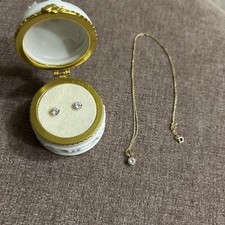 Caja de joyería vintage de pastel de boda Porclein con aretes de circonita cúbica +