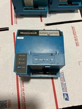 Honeywell Controller, RM7823 A 1016