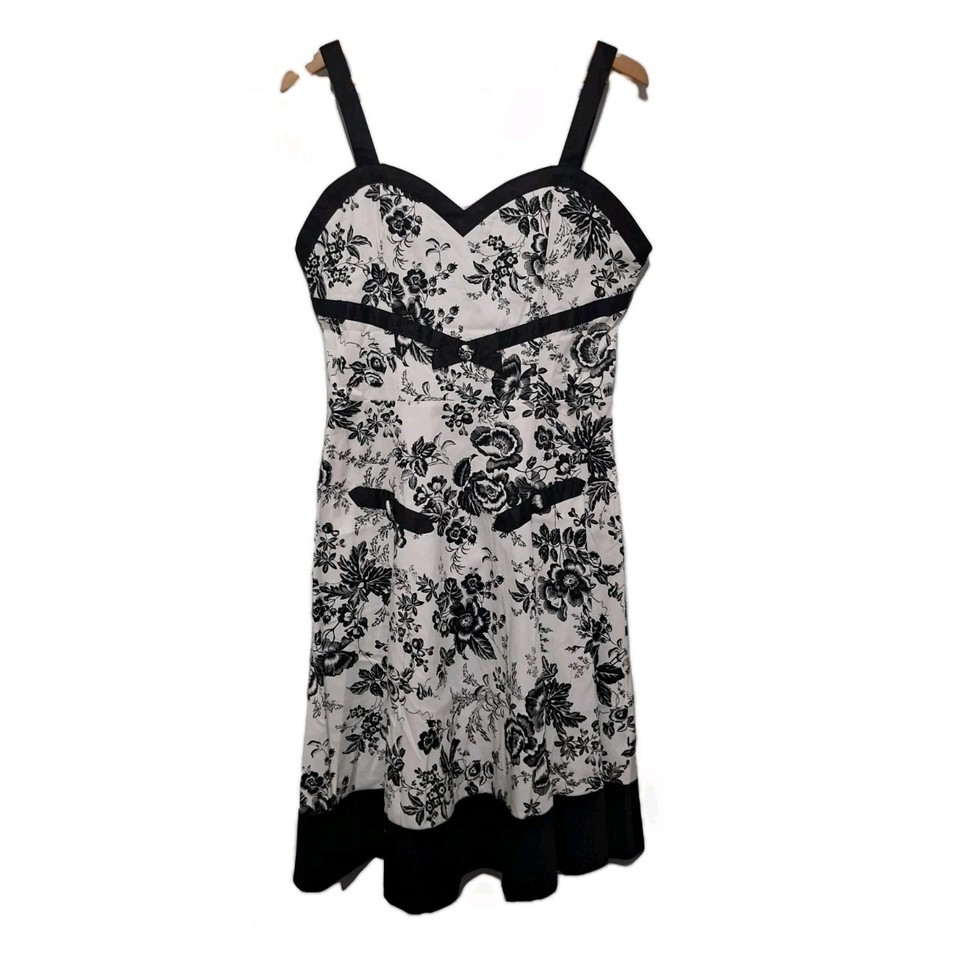Sweet Vengeance Size XL Fit And Flare Dress Retro Style Black & White Floral