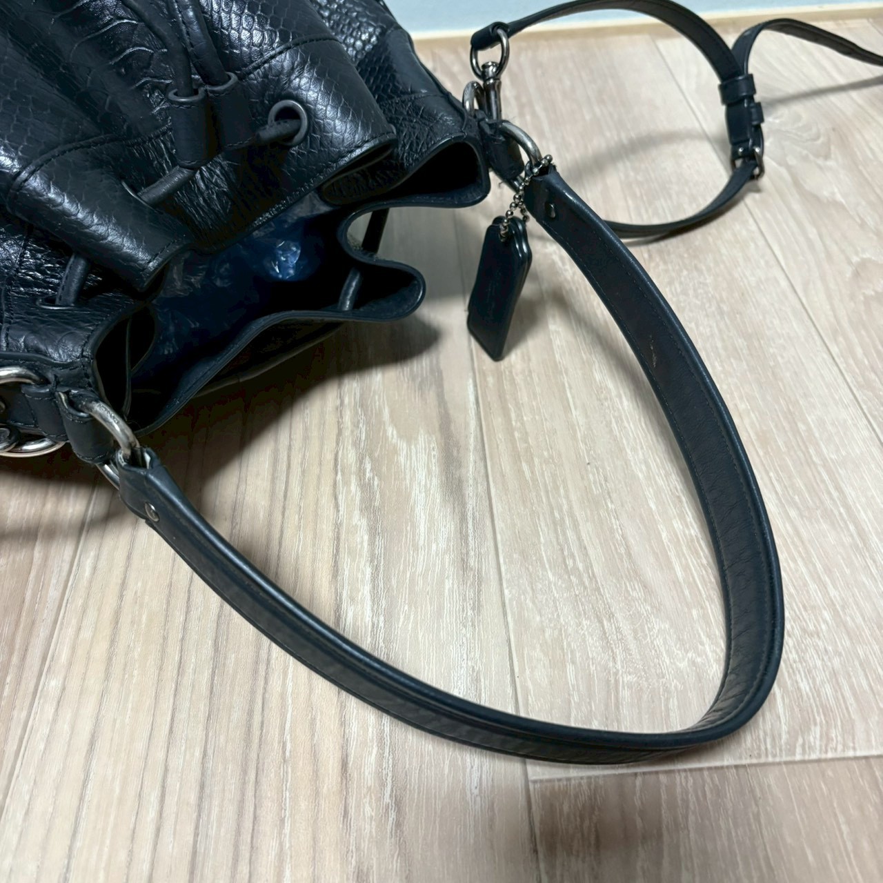 Y2K COACH Python Embossed Leather Drawstring 2-Wa… - image 11