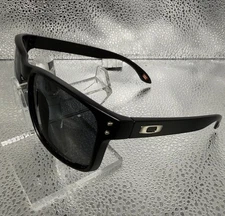 Oakley Holbrook Sunglasses - Matte Black And Silver Polarized (OO9102)