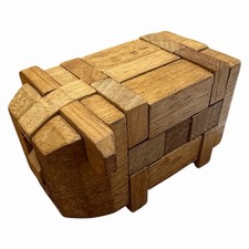 Wooden Pig Puzzle Box Brain Teaser Interlocking 3D Wood Logic Toy Gift