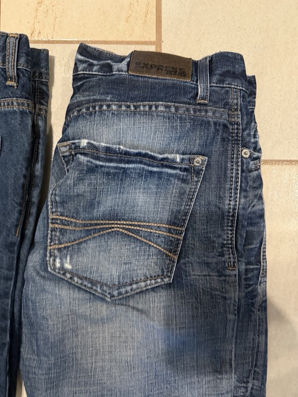 Men’s Express Athletic Slim Blue Jeans - 31x32 Medium Wash