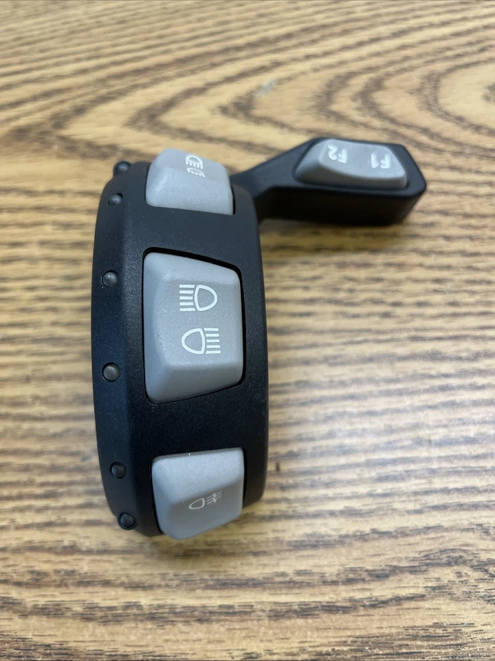 BMW R1200RT 2014 A 2018 INTERRUPTOR AUXILIAR PARTE IZQUIERDA # 61318525645 Foto 3 de 4