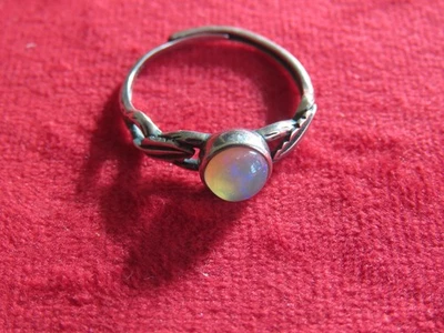 Damenring - 925 Sterling Silber  1,8 Gramm - mit weißem Opal - - Bild 1 von 4