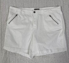 LEE Women's Straight Fit Mid Rise Shorts size 18 White 98 Cotton 2 Spandex