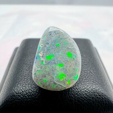 Opale Semi-noire d'Australie - 4.75cts - Lightning Ridge LR09