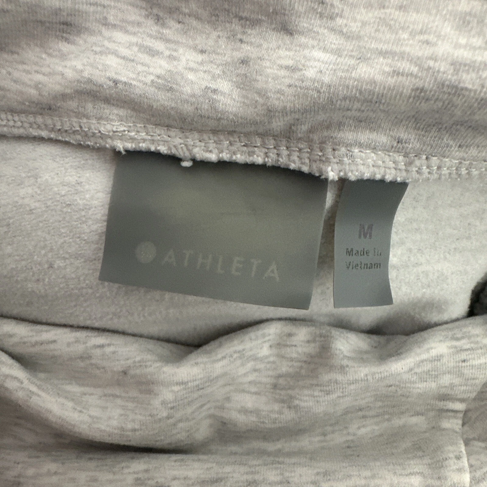 athleta sweatshirt stretch sentry thumbholes hoodie