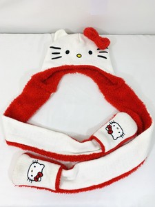 girls hat with scarf attached