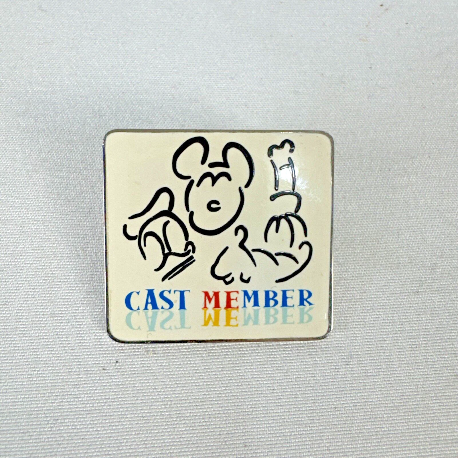 Walt Disney World Cast Member Cast Exclusive Mickey Mouse Donald Duck Goofy Pin