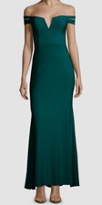 New $394 Xscape Women's Green Cold Shoulder Cutout V-Neckline Gown Dress Size 6