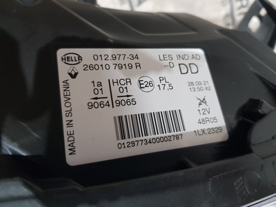 2018 Renault Captur X87 Dynamique S 5dr Hatch 260107919R Headlight 