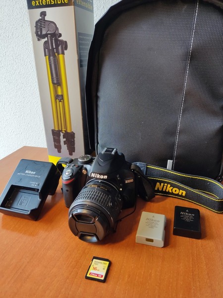 📸 Kit cámara Reflex Nikon D3200 como nueva