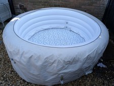 Lay-Z-Spa AirJet Vegas 6 Person Hot Tub 60011-SPA