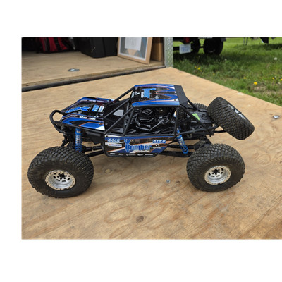 Axial RR10 Bomber 1:10 4WD Brushless Electric Rock Crawler RTR Blue/Black