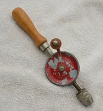 ***GREAT CONDITION*** VINTAGE SMALL HAND CRANK DRILL CLEAN NO REST