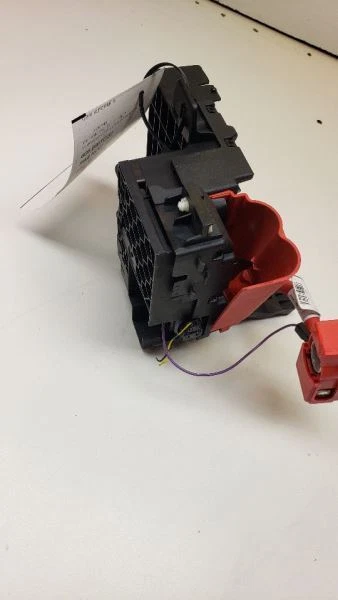 2020 BMW 540I POWER BAQTTERY DISTRIBUTION BOX 680294302 - Image 2 of 4