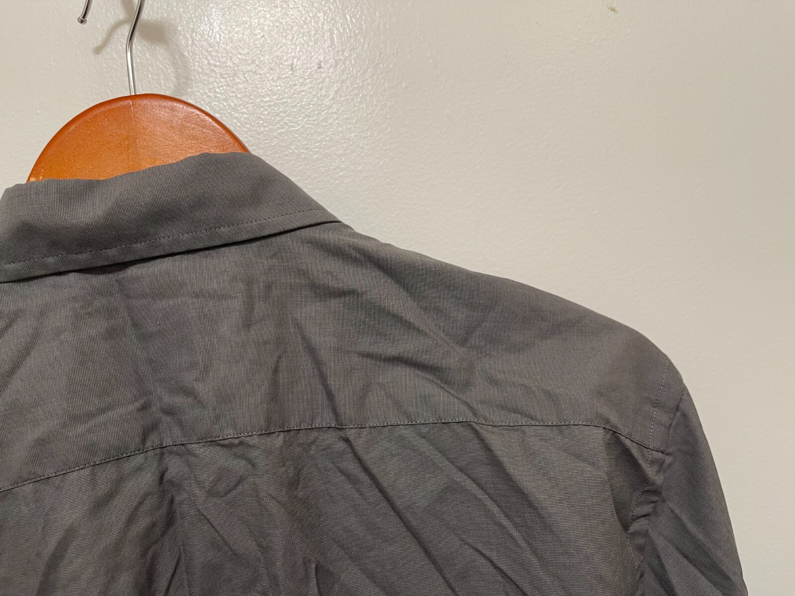 UNTUCKit Solid Charcoal Grey Cotton button up Shi… - image 12