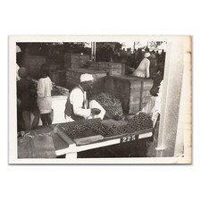 Tanzania Fruit Market Vendor Photo 1950s Dar es-Salaam Kariakoo Ilala Africa D30