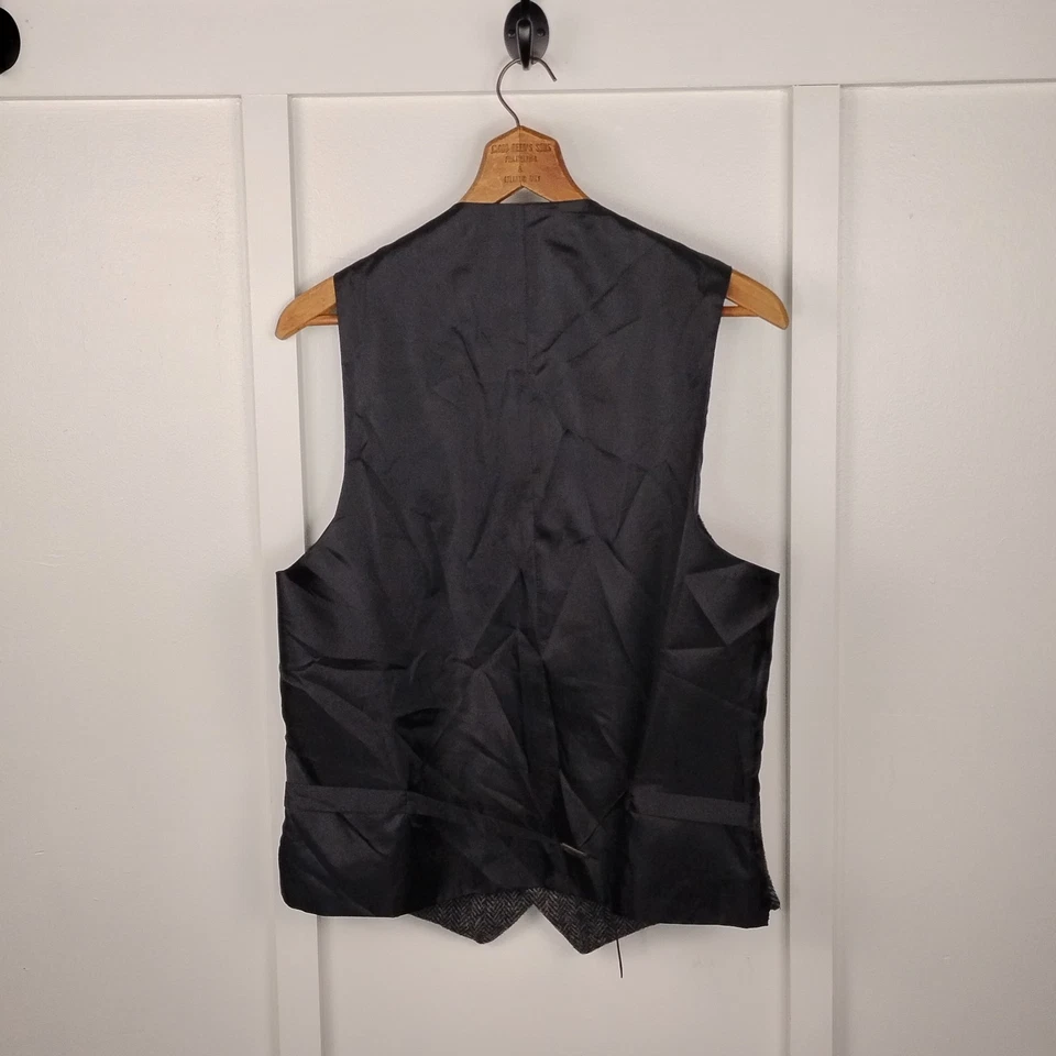 Harris Tweed Gray Wool Vest Men’s 38R - Image 2 of 4
