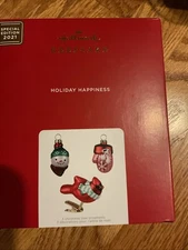 2021 Hallmark HOLIDAY HAPPINESS Glass Christmas 3 Ornament Set Box Damage