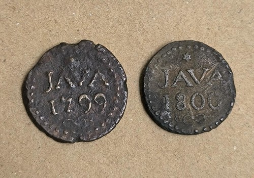 Set YEAR 1799 & 1800 Netherlands East Indies Batavia Java 1 Stuiver Cooper Coin - Picture 1 of 4