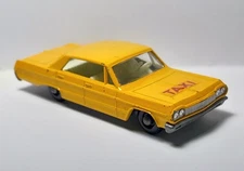 Nice Vintage Matchbox Lesney 1-75 Series #20 Chevy Impala Taxi w/White Interior