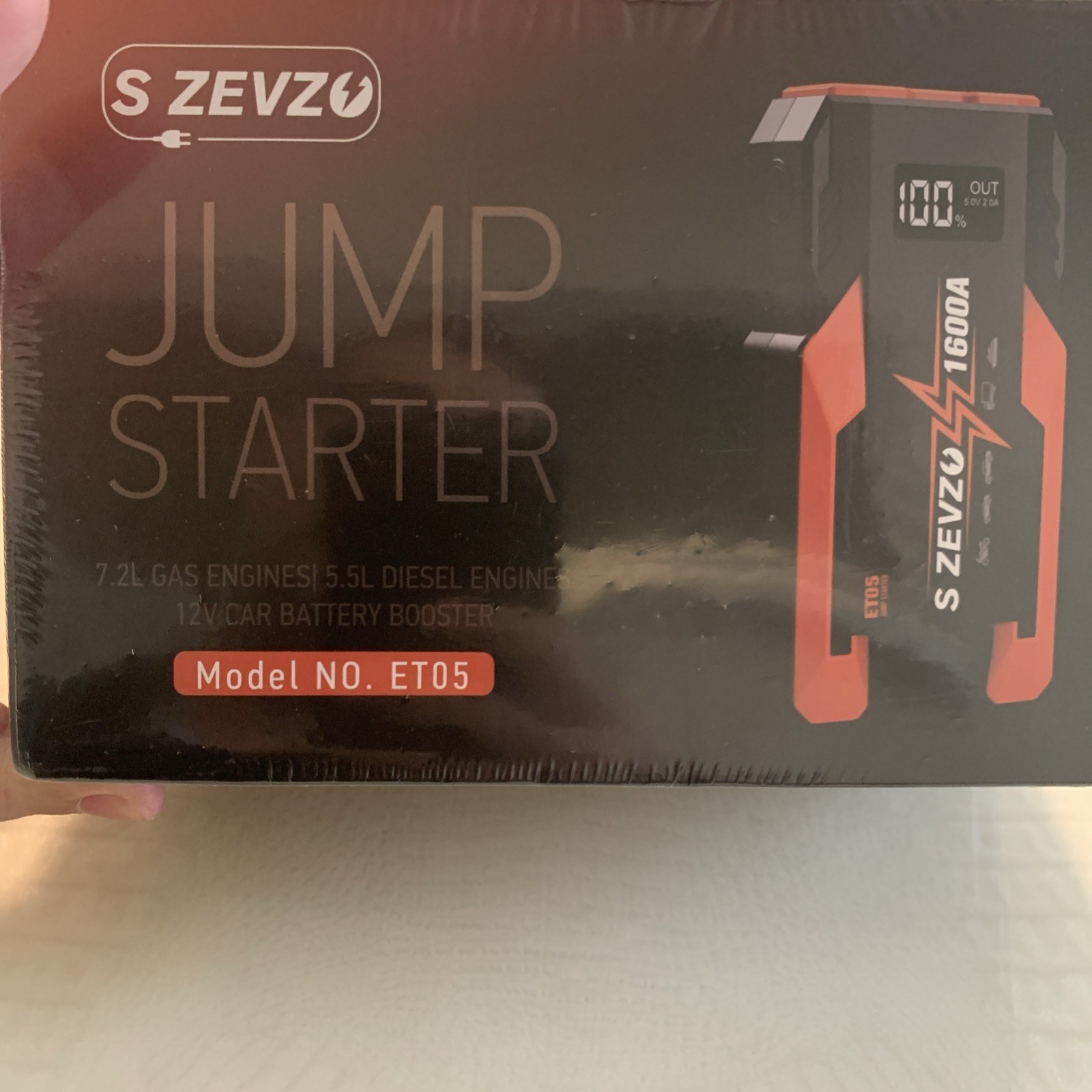 New Car Jump Starter Booster Jumper 1600Amp Portable Jump Starter with LED Light