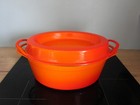Cocotte  en fonte émaillée orange flamme Doufeu Cousances N° 20