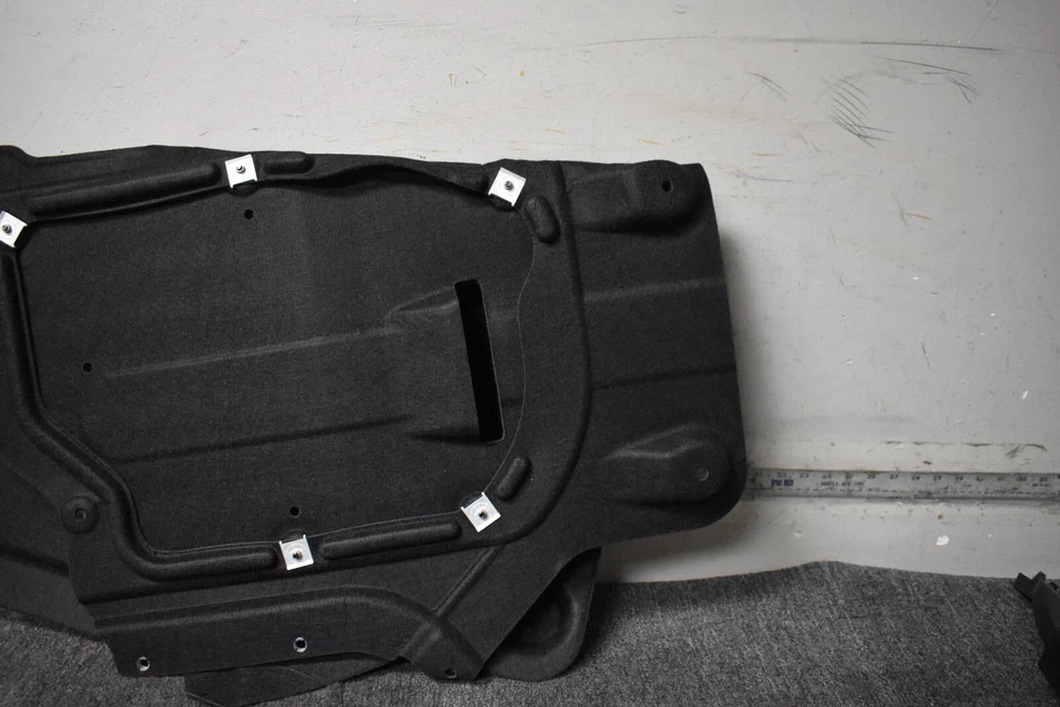 Nissan Rogue 2014-2017 deportivo utilitario undercar de fábrica OEM Foto 2 de 4