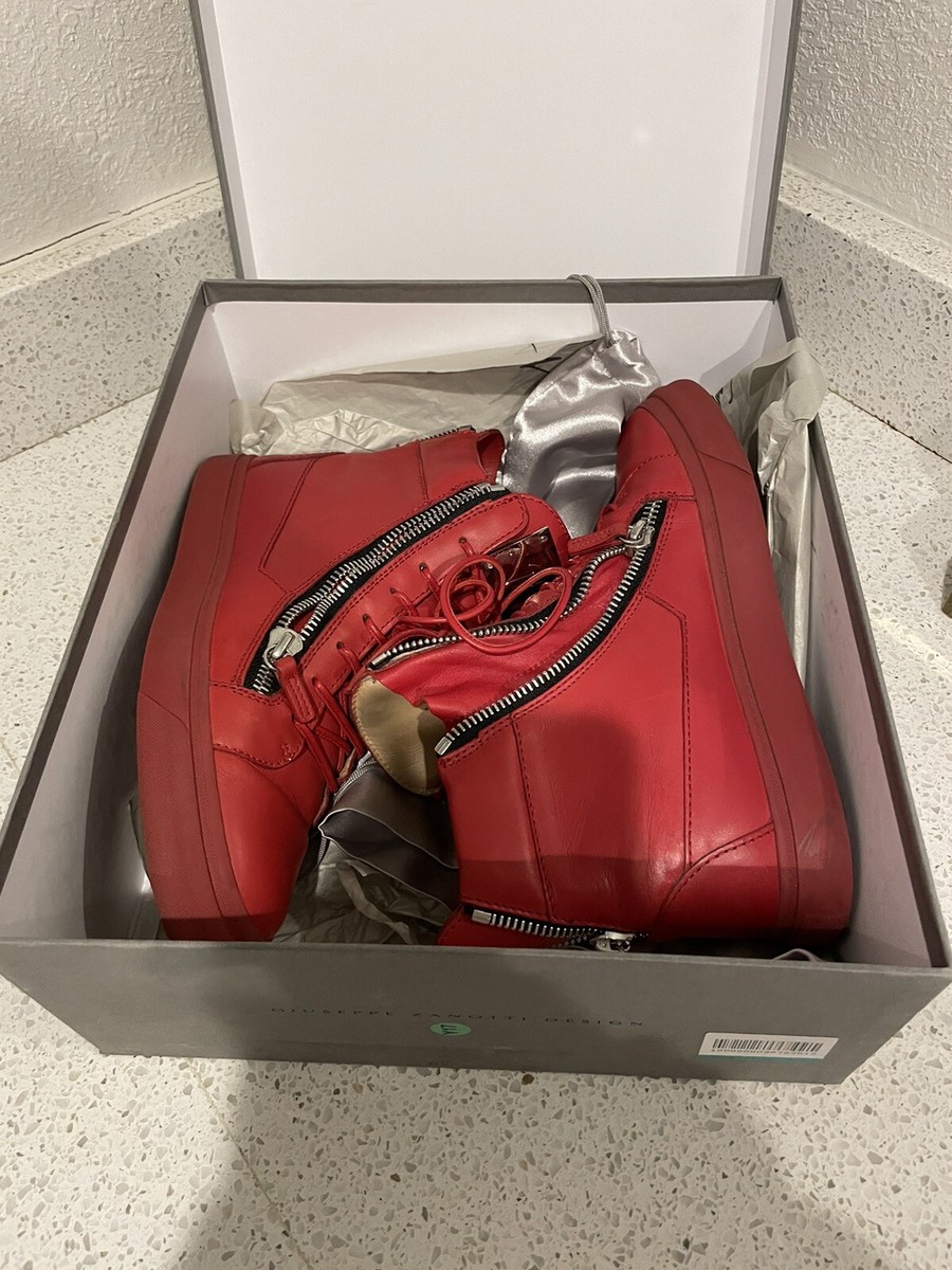 Giuseppe Zanotti RED LEATHER HIGH ZIPPER SIDES DETAIL Giuseppe Zanotti RED LEATHER HIGH ZIPPER SIDES DETAIL