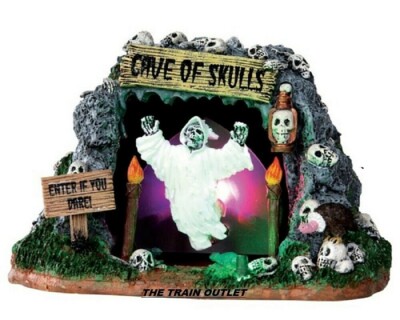 Lemax Spooky Town CAVE OF SKULLS 34602 Skeletal ghost  Halloween NIB B16