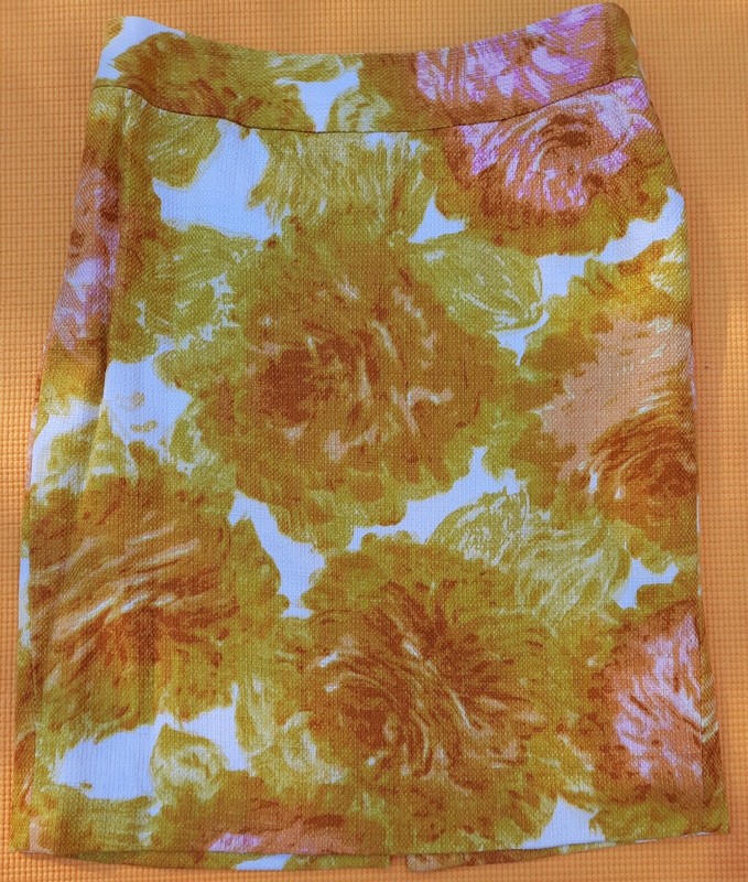 YELLOW & PINK FLORAL TALBOTS PETITES SKIRT SIZE 2P FULLY LINED