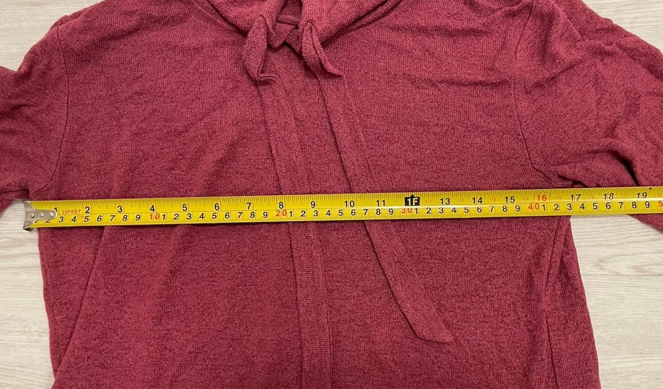 Make + Model Women's Red Pullover Hoodie, Sweatsh… - image 7