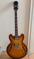 Guitarra eléctrica semihueca Relic Epiphone Riviera