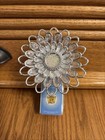 New, Bath & Body Works, Silver & Clear Flower plug-In.  Also Is A Nightlight. — photo 1