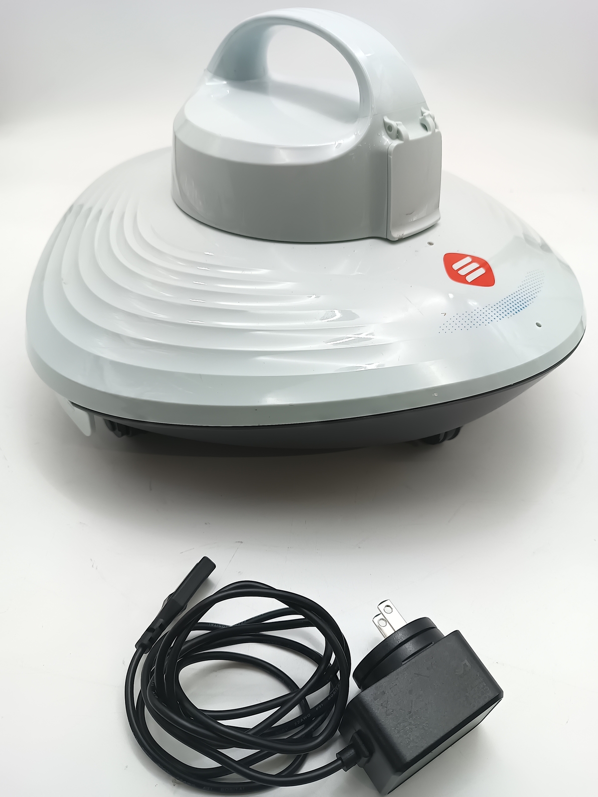 Робот-пылесос для беспроводного бассейна SEAUTO работает 90 минут - MINT 18590₽