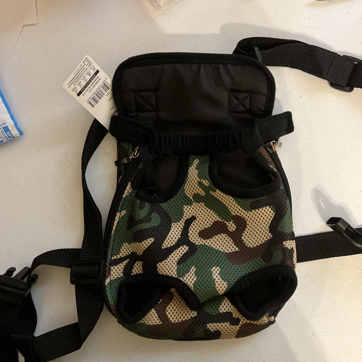 Clamshell pet best sale carrier